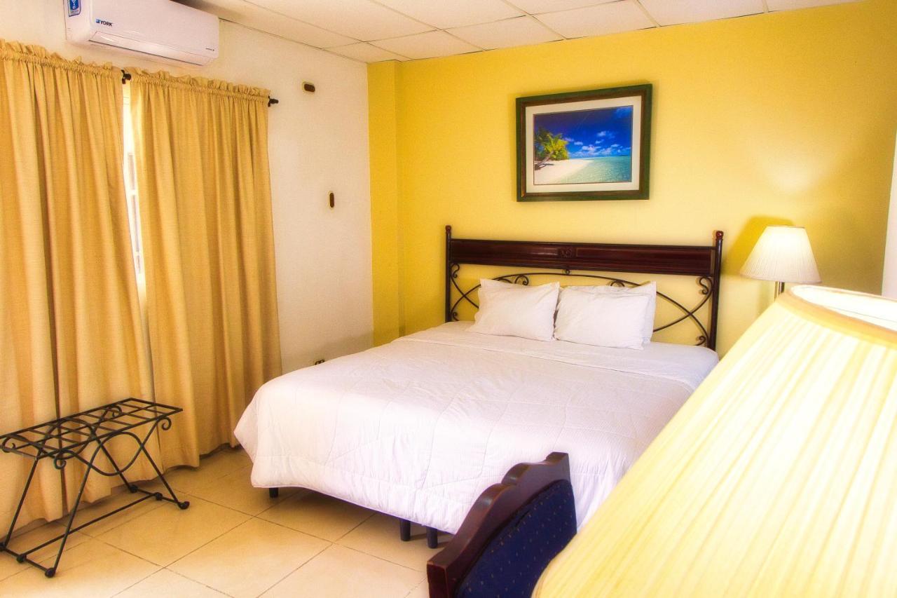 Hotel Santa Elena Antiguo Cuscatlán Dış mekan fotoğraf