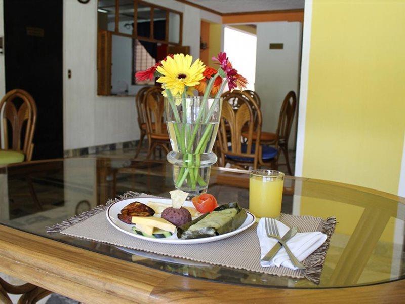 Hotel Santa Elena Antiguo Cuscatlán Dış mekan fotoğraf