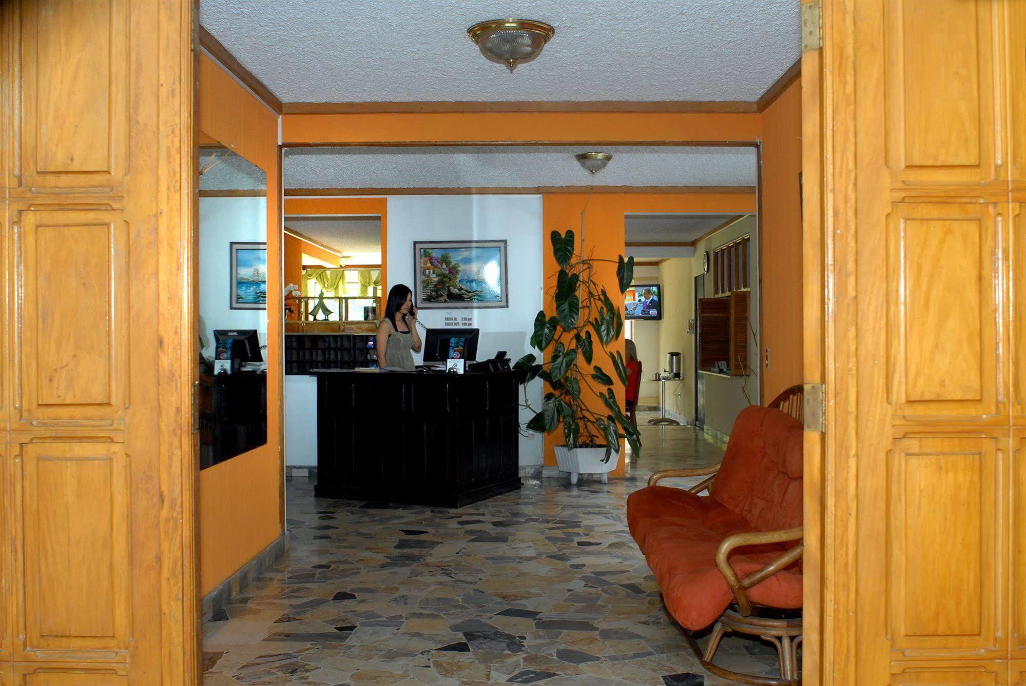 Hotel Santa Elena Antiguo Cuscatlán Dış mekan fotoğraf