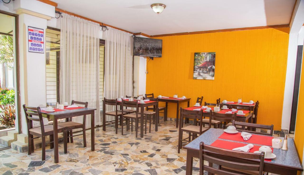 Hotel Santa Elena Antiguo Cuscatlán Dış mekan fotoğraf